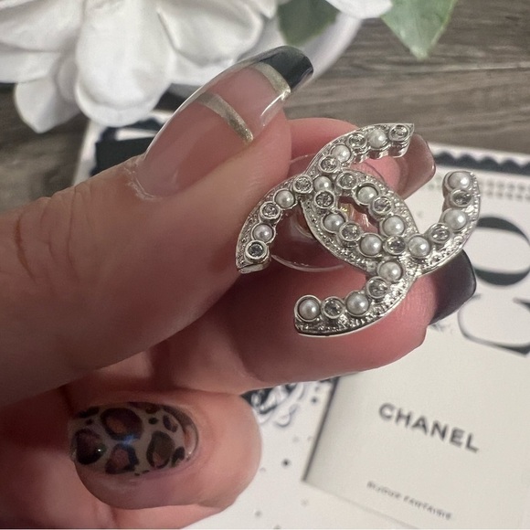 CHANEL Silver Faux Pearl & Crystal CC Stud Earrings - Picture 5 of 9